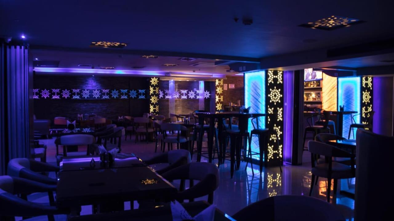 Hotel Srr Grand Chennai Extérieur photo